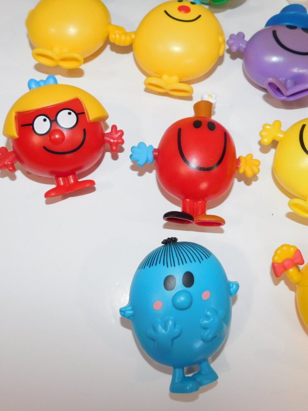 Lot 21  McDonalds Mr. Men & Little Miss Toy Figures and Cups R. Hargreaves - Picture 7 of 8
